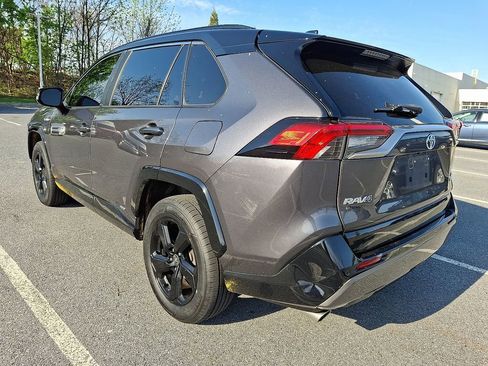 Used 2020 Toyota RAV4 XSE AWD/4WD image 4