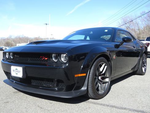 Used 2021 Dodge Challenger R/T Scat Pack image 1