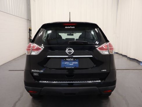 Used 2015 Nissan Rogue S image 7