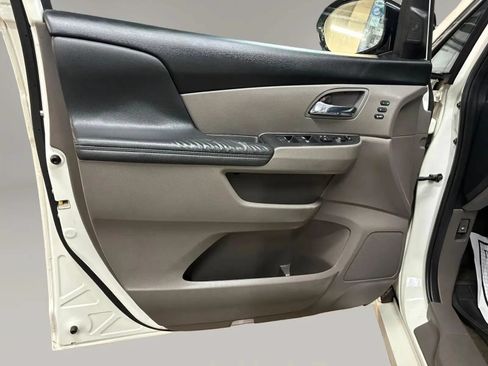 Used 2017 Honda Odyssey Touring image 29