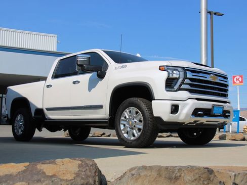 New 2025 Chevrolet Silverado 2500 High Country w/ Technology Package image 5