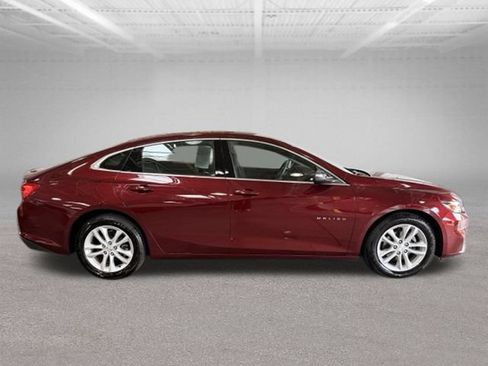 Used 2016 Chevrolet Malibu LT FWD image 25