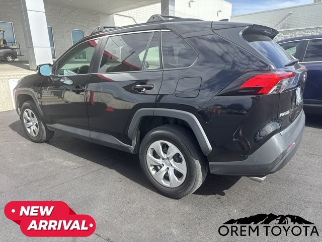 Used 2021 Toyota RAV4 LE FWD image 18