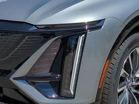 New 2026 Cadillac Lyriq Sport AWD/4WD image 16