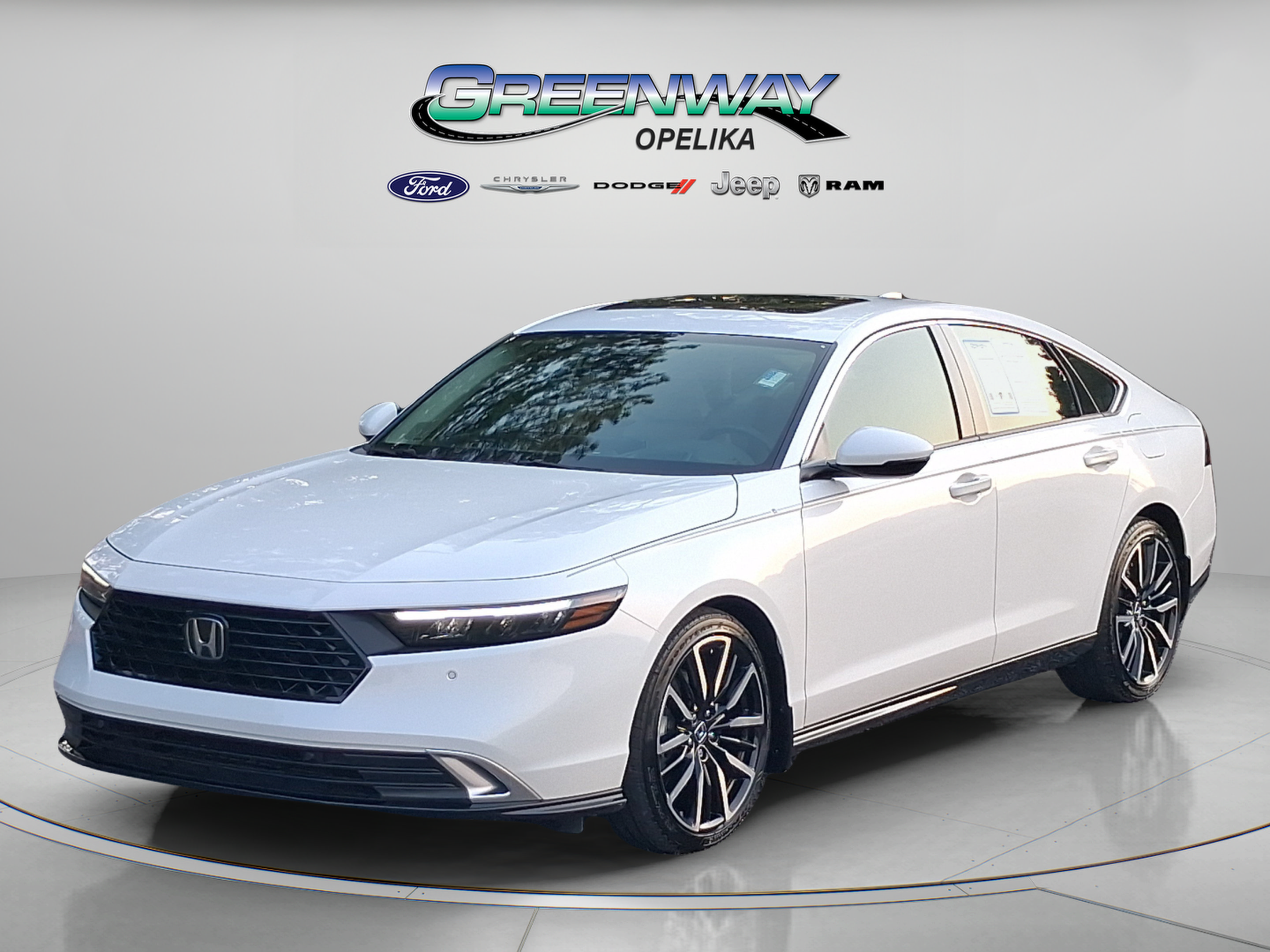 Used 2026 Honda Accord Touring image 3