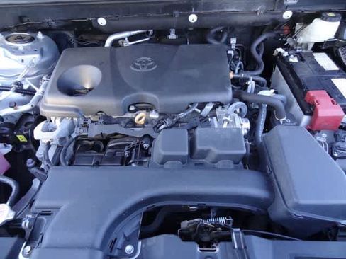 Certified 2024 Toyota RAV4 XLE FWD image 33