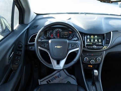 Used 2020 Chevrolet Trax LT w/ Driver Confidence Package image 15