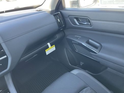 Certified 2025 Nissan Pathfinder SV w/ Black Appearance Package image 16