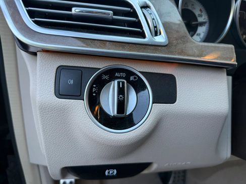 Used 2015 Mercedes-Benz E 350 Sedan image 29