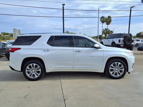 Used 2021 Chevrolet Traverse Premier image 9