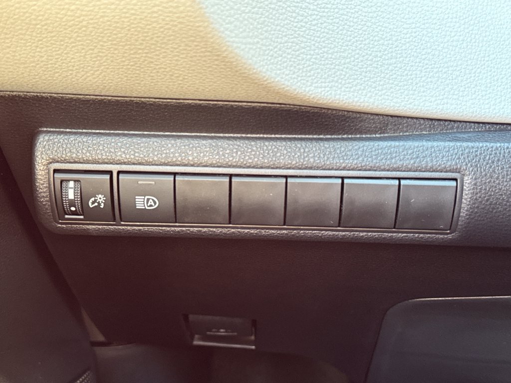 New 2027 Toyota Corolla LE FWD image 31