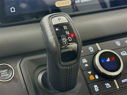 Used 2023 Land Rover Defender 110 SE image 23