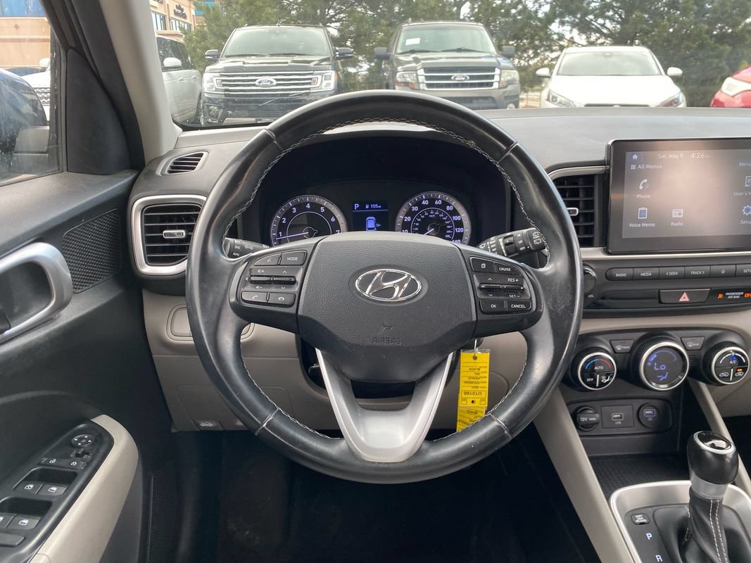 Used 2021 Hyundai Venue SEL FWD image 17