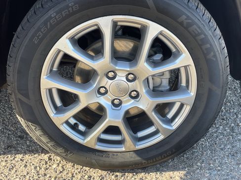 Used 2022 Jeep Compass Latitude image 8