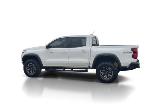 Used 2025 Chevrolet Colorado ZR2 w/ Technology Package AWD/4WD image 6