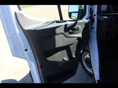 Used 2025 Ford Transit 250 148 Medium Roof w/ Load Area Protection Package RWD image 18