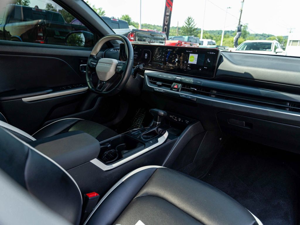 Used 2025 Kia K4 GT-Line Turbo FWD image 35