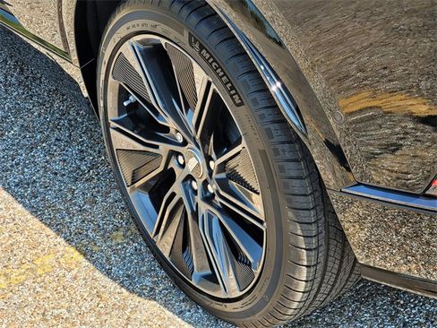 New 2026 Cadillac Lyriq Signature Sport image 7