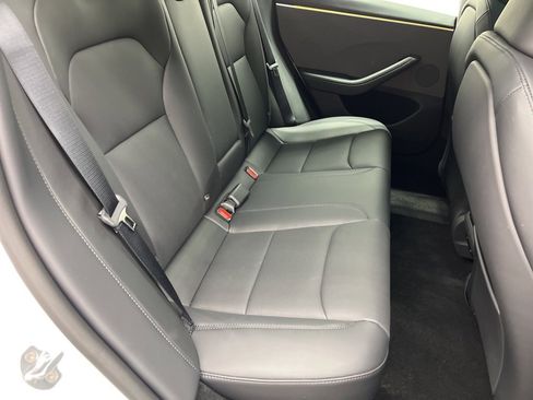 Used 2025 Tesla Model 3 Long Range image 17