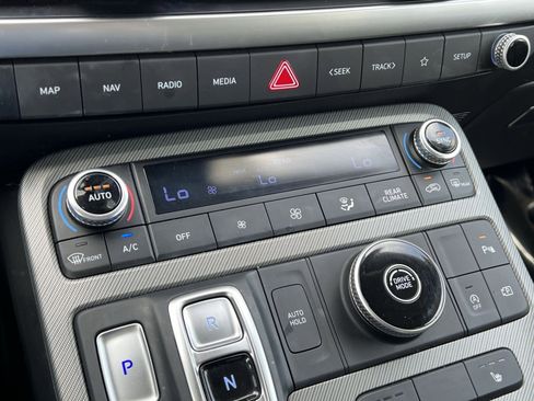 Used 2025 Hyundai Palisade SEL FWD image 22