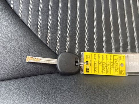 Used 2021 Toyota Camry SE w/ Carpet Mat Package (TMS) image 26