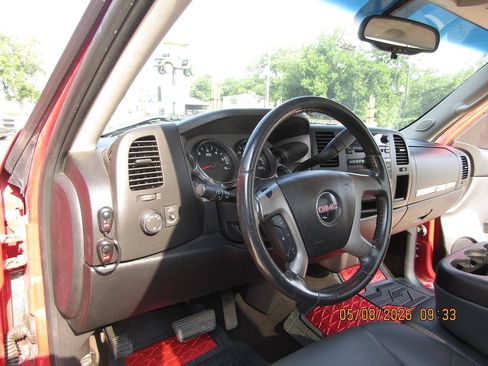 Used 2011 GMC Sierra 1500 SLE w/ Chrome Essentials Package AWD/4WD image 11