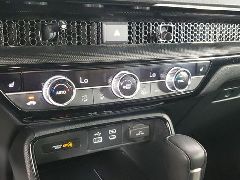 Used 2024 Honda CR-V Sport Touring image 38