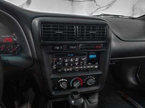 Used 2000 Chevrolet Camaro Z28 w/ SS Performance/Appearance Pkg image 49