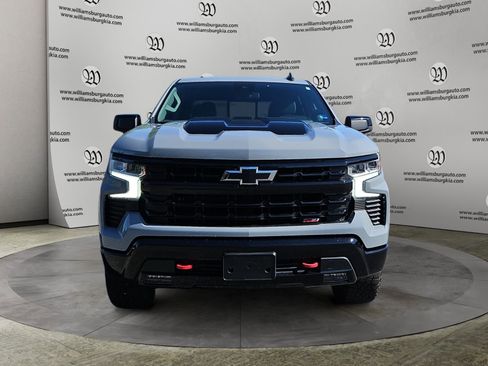 Used 2024 Chevrolet Silverado 1500 LT Trail Boss w/ Convenience Package II AWD/4WD image 8