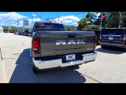 Used 2025 RAM 2500 Big Horn AWD/4WD image 7