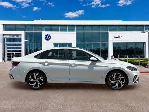 New 2026 Volkswagen Jetta SEL FWD image 4