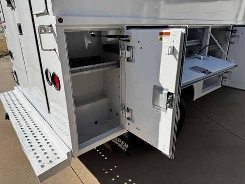 Used 2017 Ford Transit 350 138 DRW w/ Interior Upgrade Package image 24