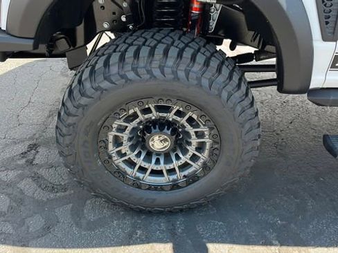 New 2025 Ford F250 Lariat w/ Lariat Ultimate Package image 40