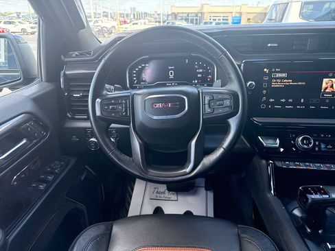 Used 2024 GMC Sierra 1500 AT4 w/ Technology Package AWD/4WD image 17