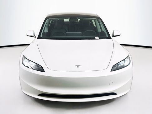 Used 2025 Tesla Model 3 Long Range AWD/4WD image 2