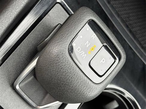 Used 2023 Nissan Rogue SV image 21