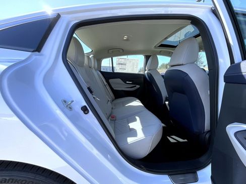 New 2026 Nissan Sentra SL image 19