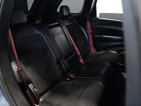 Used 2019 Jeep Grand Cherokee SRT w/ Trailer Tow Group IV AWD/4WD image 37