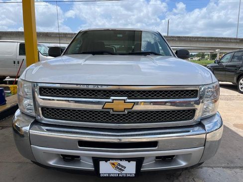 Used 2013 Chevrolet Silverado 1500 W/T w/ LS Package AWD/4WD image 2