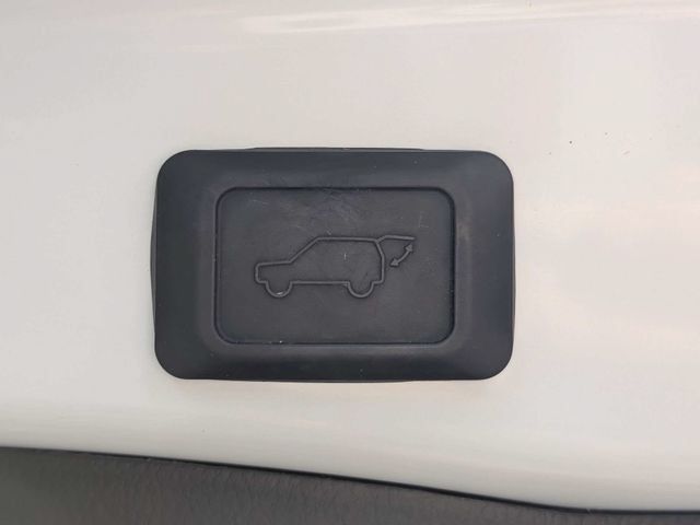 Used 2023 Toyota RAV4 XSE AWD/4WD image 13
