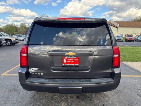 Used 2017 Chevrolet Tahoe LT w/ Luxury Package AWD/4WD image 7