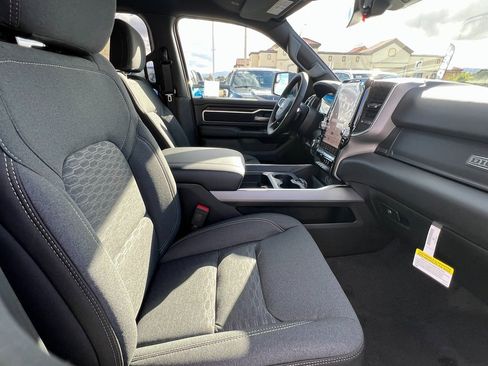 New 2026 RAM 1500 4x4 Crew Cab image 12