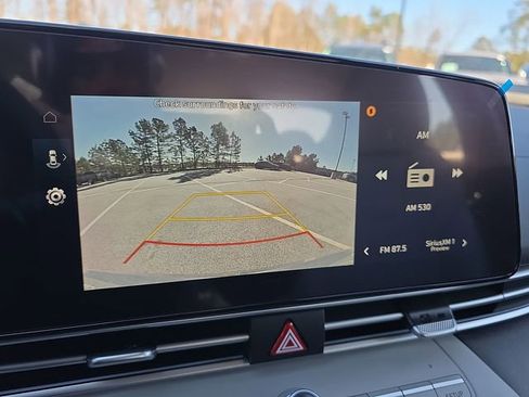 New 2026 Hyundai Elantra Limited FWD image 32
