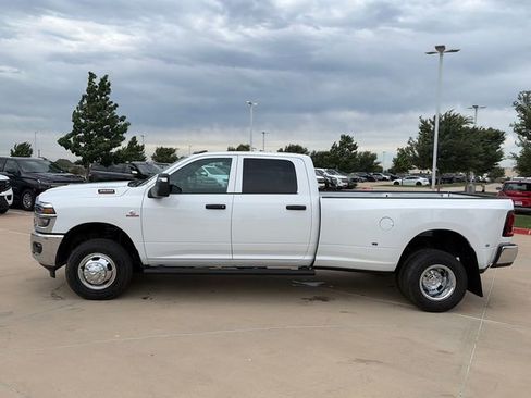 New 2026 RAM 3500 Tradesman AWD/4WD image 6