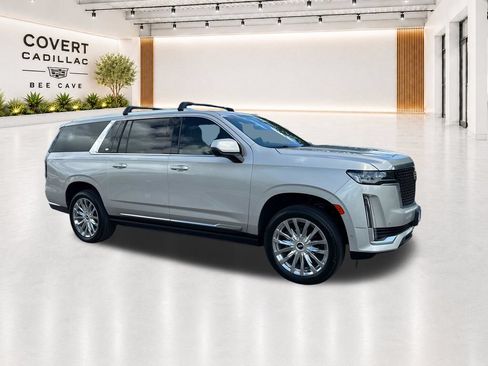 Used 2023 Cadillac Escalade ESV Premium Luxury w/ Performance Package AWD/4WD image 13