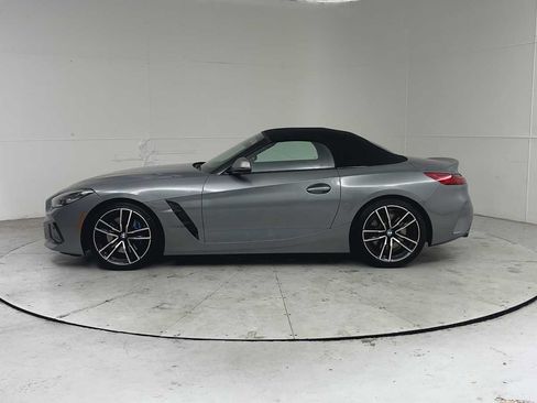Used 2023 BMW Z4 M40i w/ Premium Package RWD image 5