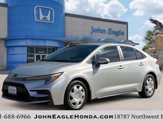 Used 2024 Toyota Corolla SE video 1