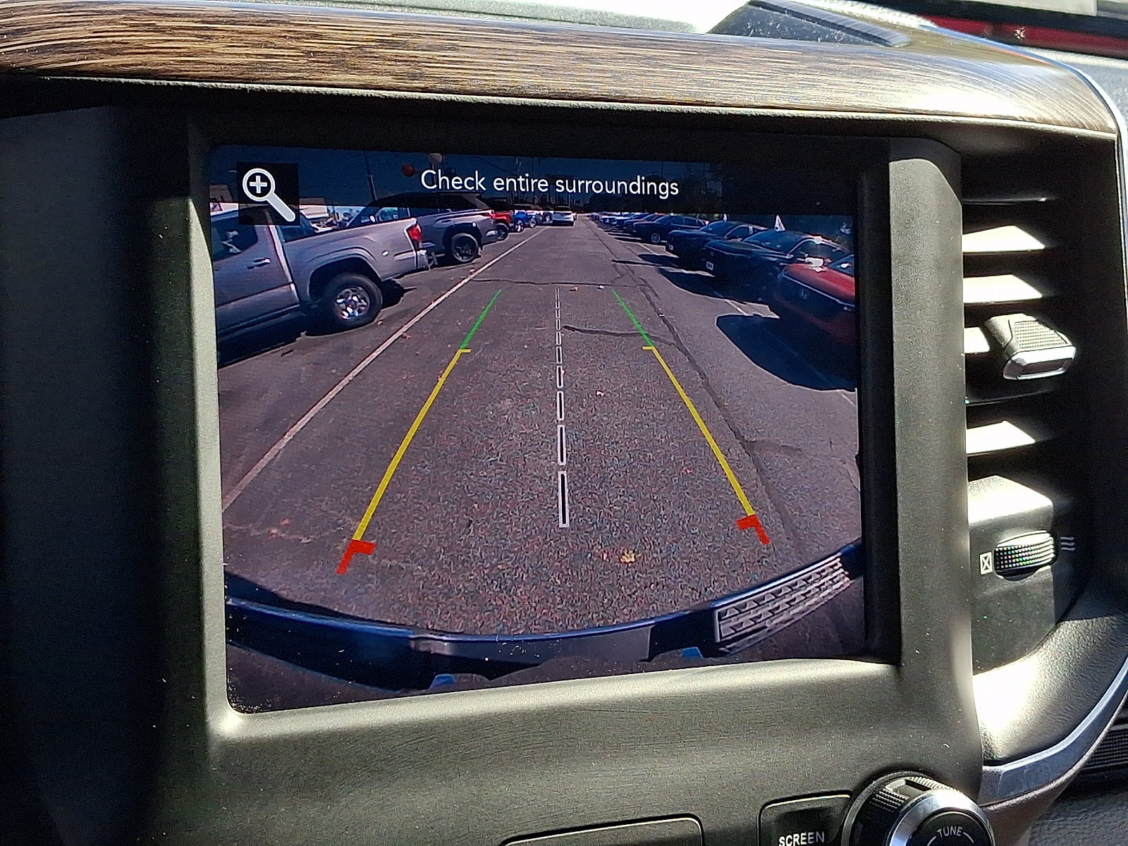 Used 2020 RAM 1500 Laramie AWD/4WD image 16