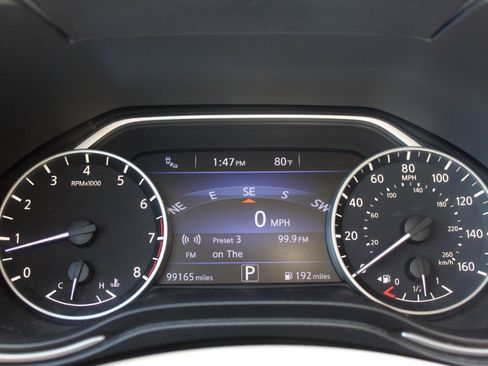 Used 2016 Nissan Maxima Platinum w/ Interior Lighting Package FWD image 21