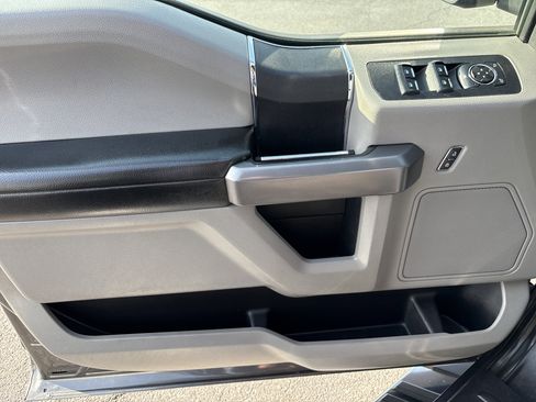 Used 2020 Ford F150 XLT image 16
